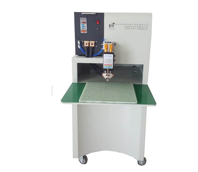 鋰電池組裝生產(chǎn)設(shè)備為何能成為新能源產(chǎn)業(yè)的中堅力量？